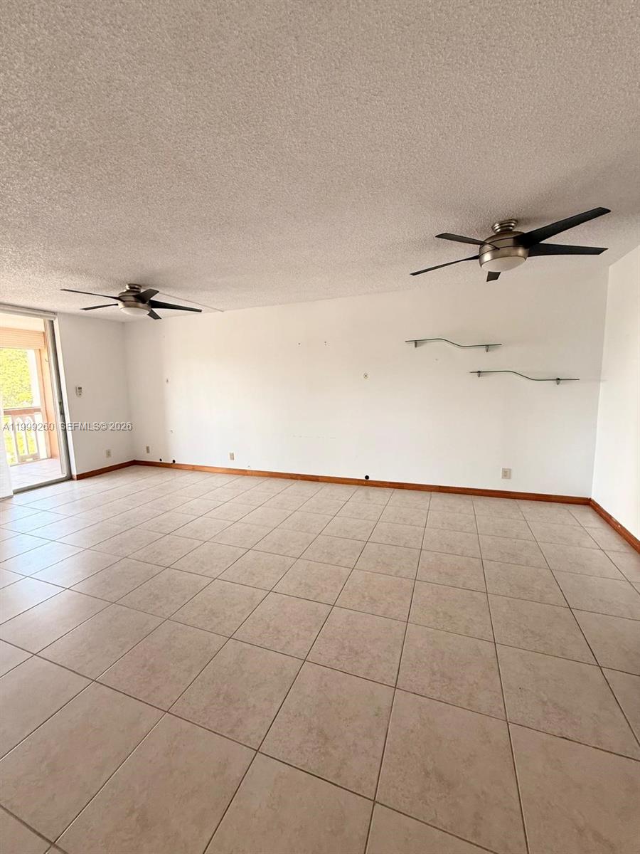 A11999260 Property Photo 9