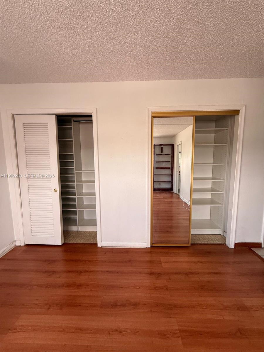 A11999260 Property Photo 22