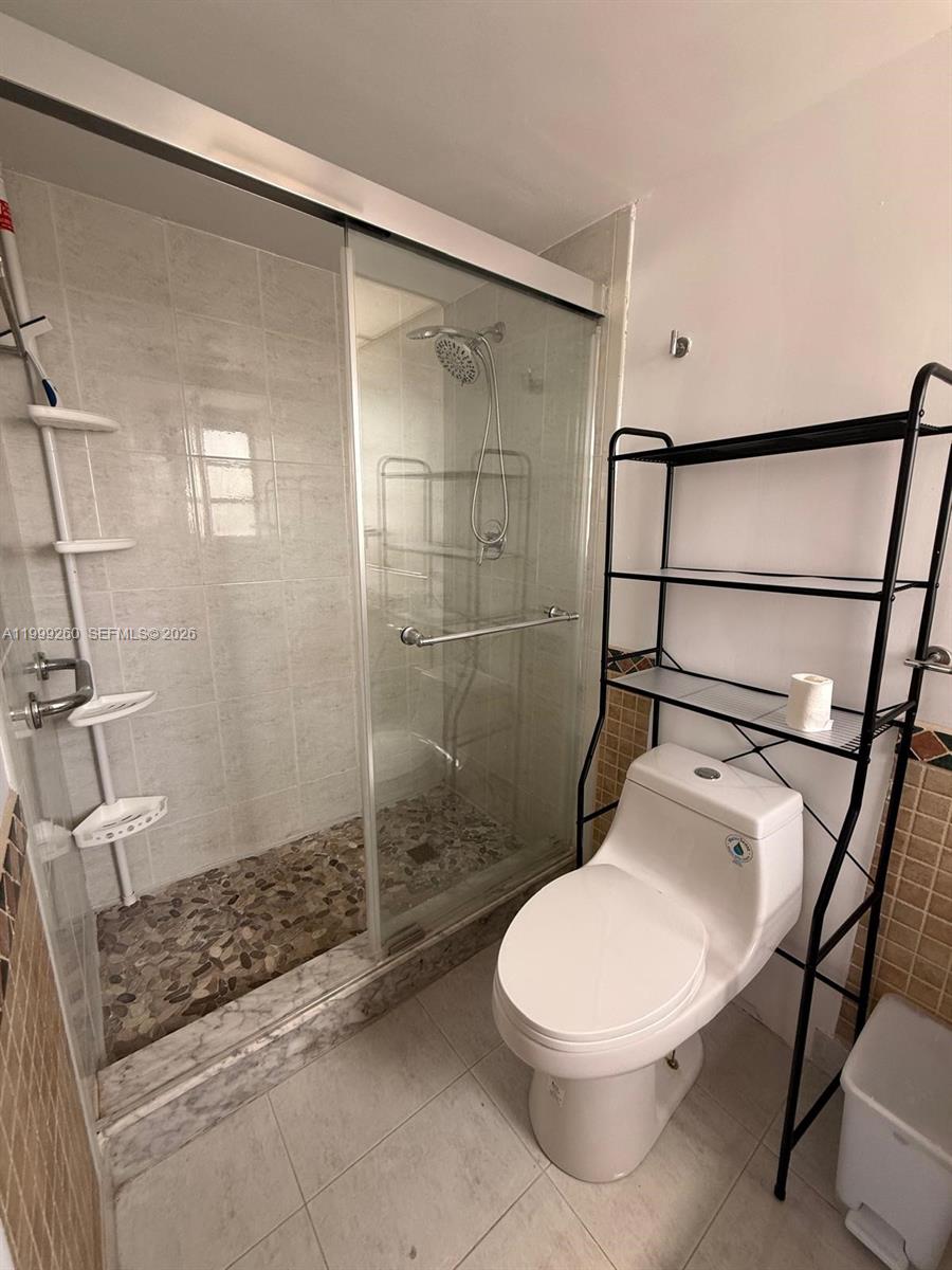 A11999260 Property Photo 25