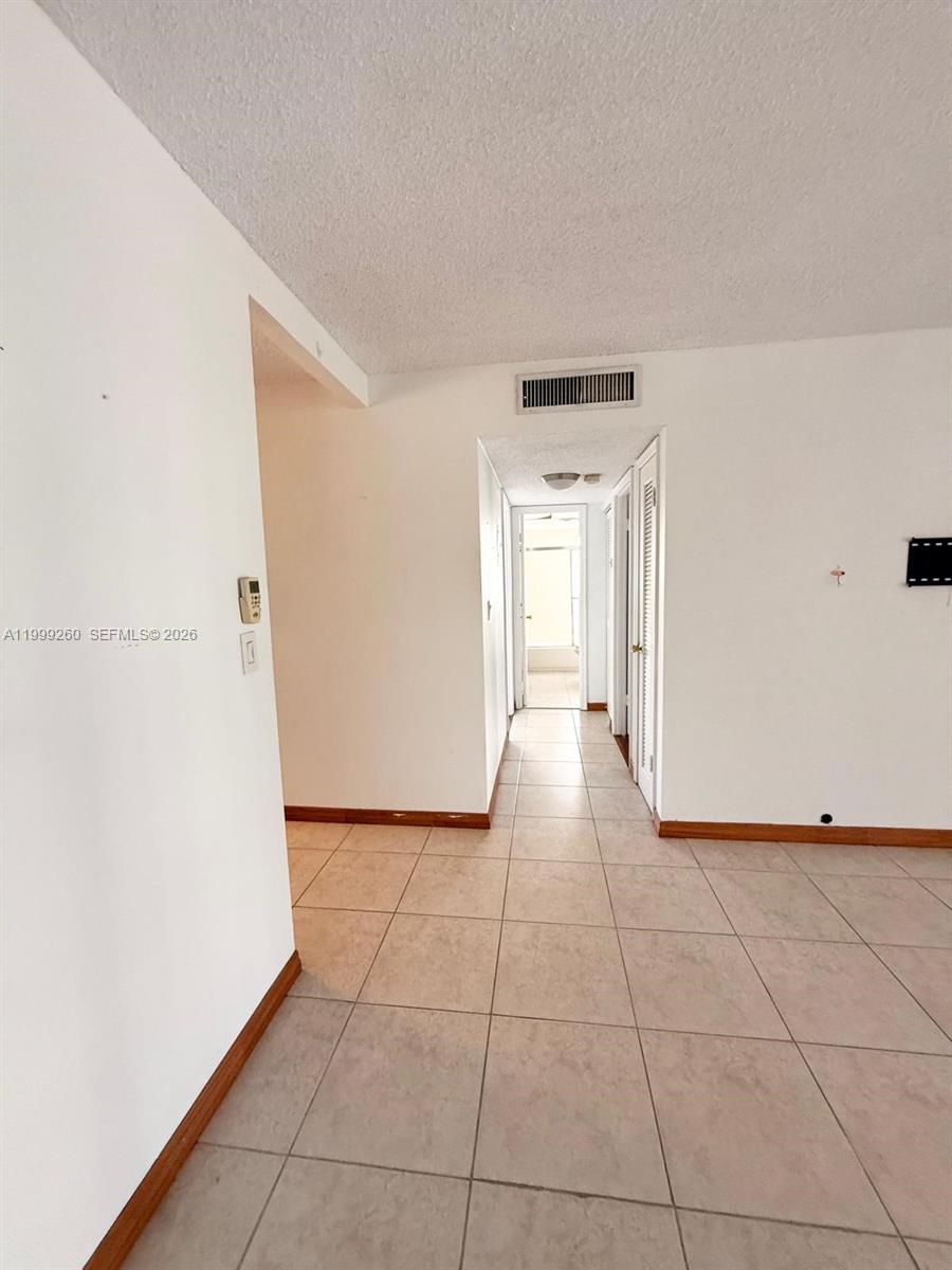 A11999260 Property Photo 28