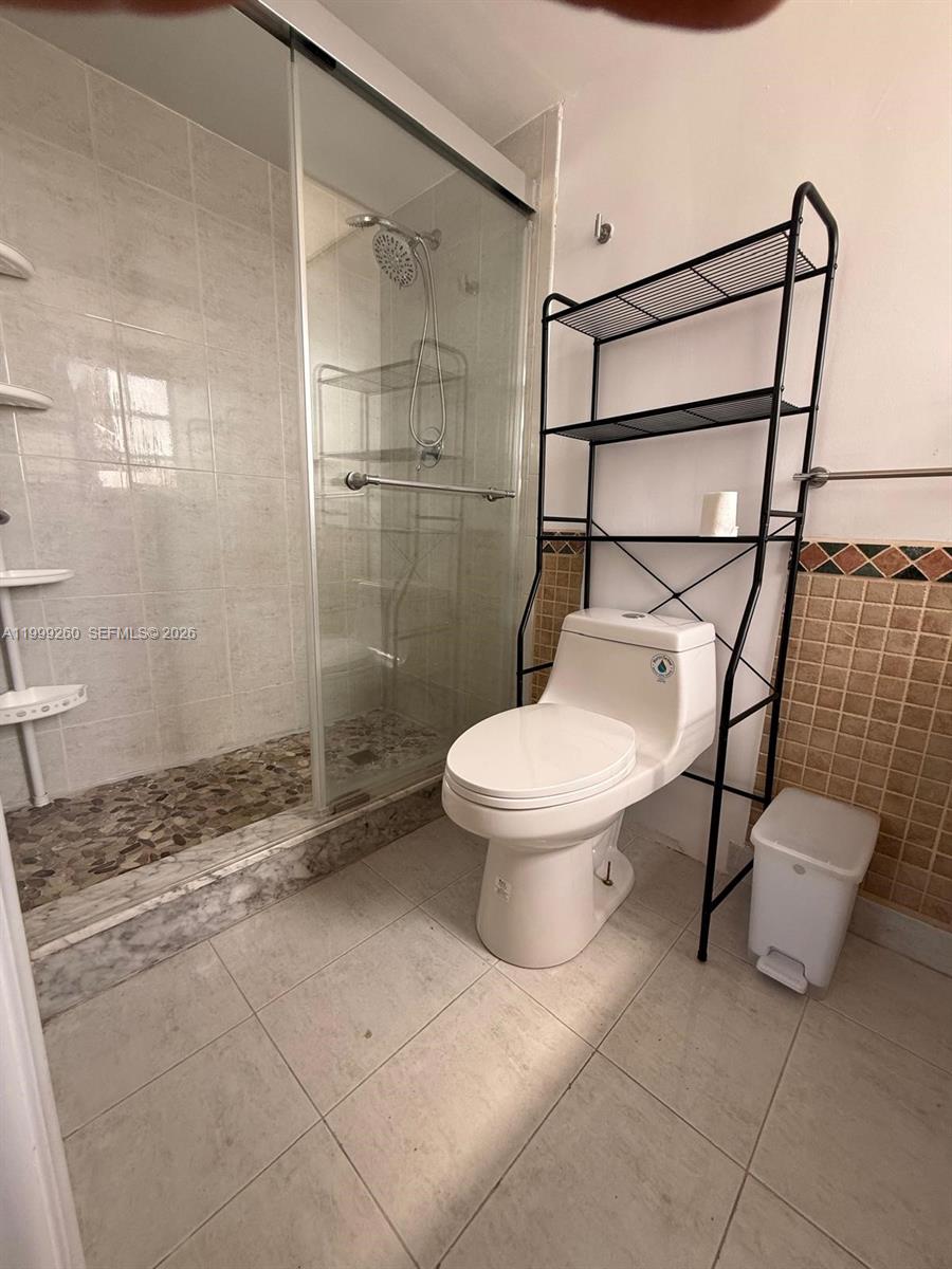 A11999260 Property Photo 31