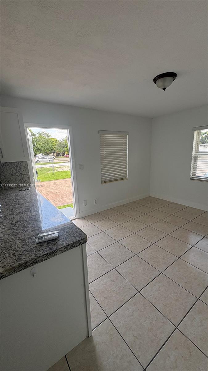 A11999276 Property Photo 13