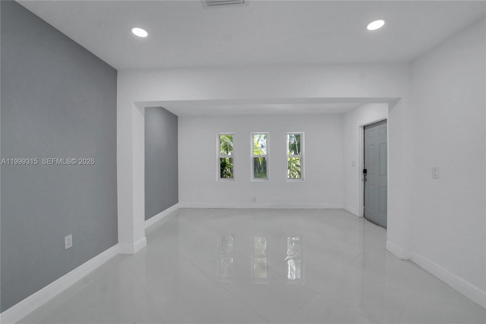 1137 Sw 8th Avenue Property Photo 6