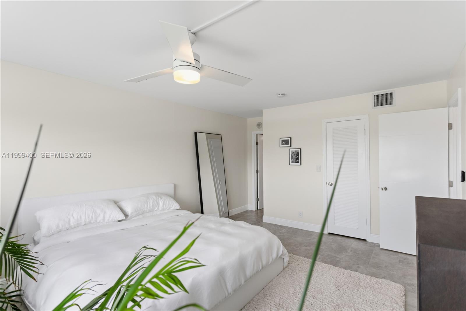340 Sunset Drive 407 Property Photo 23