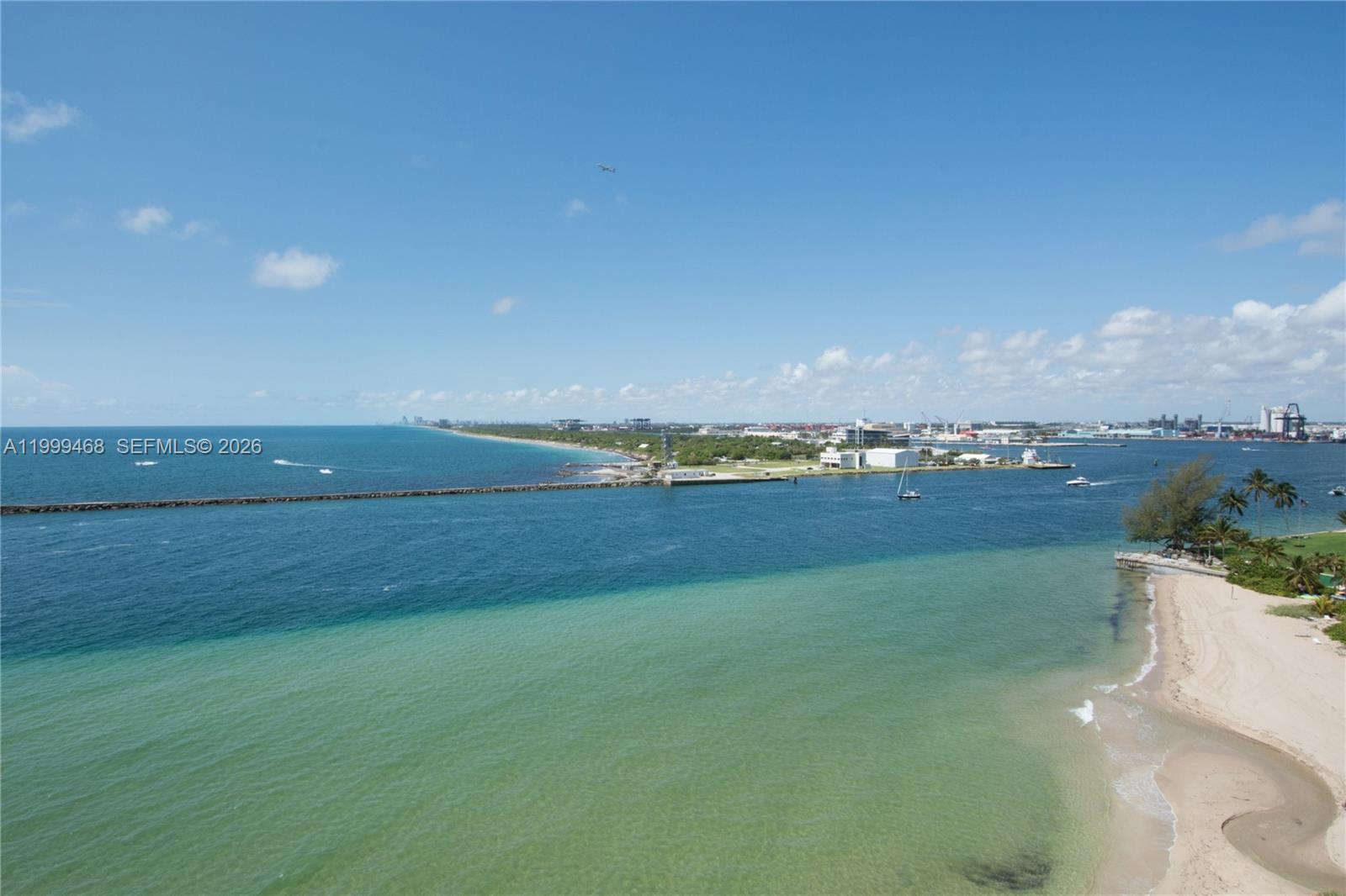 2200 S Ocean Lane 1004 Property Photo 5