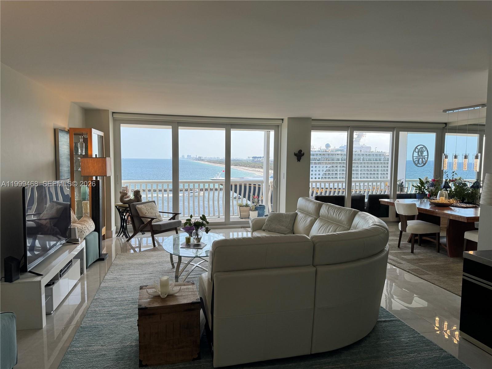 2200 S Ocean Lane 1004 Property Photo 7