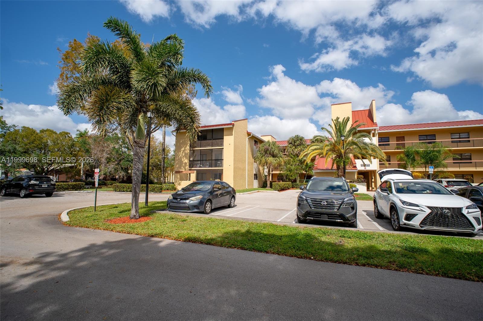 2083 Coral Ridge Drive N302 Property Photo 1