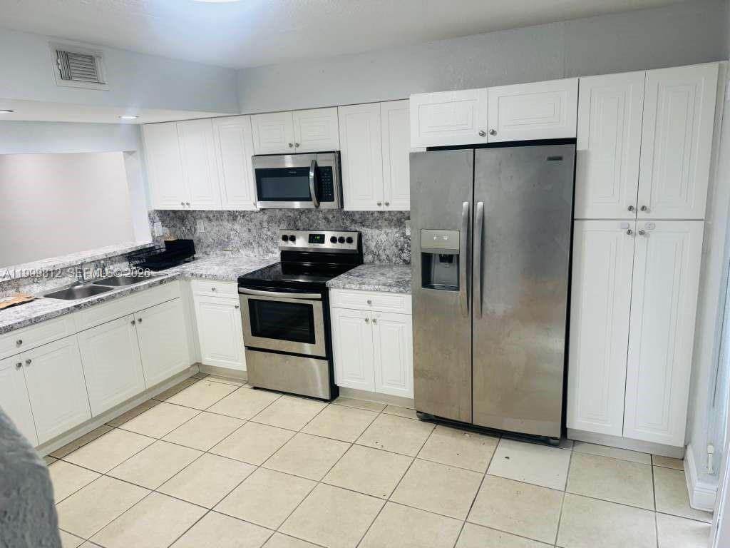 8270 Sw 149th Court 10-209 Property Photo 5