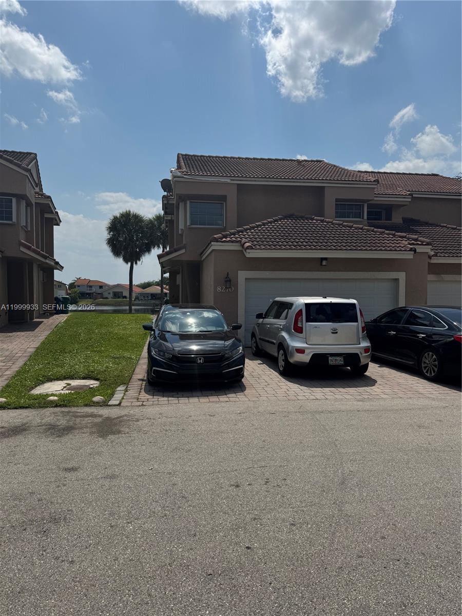8270 Nw 191st Lane 13l Property Photo 1