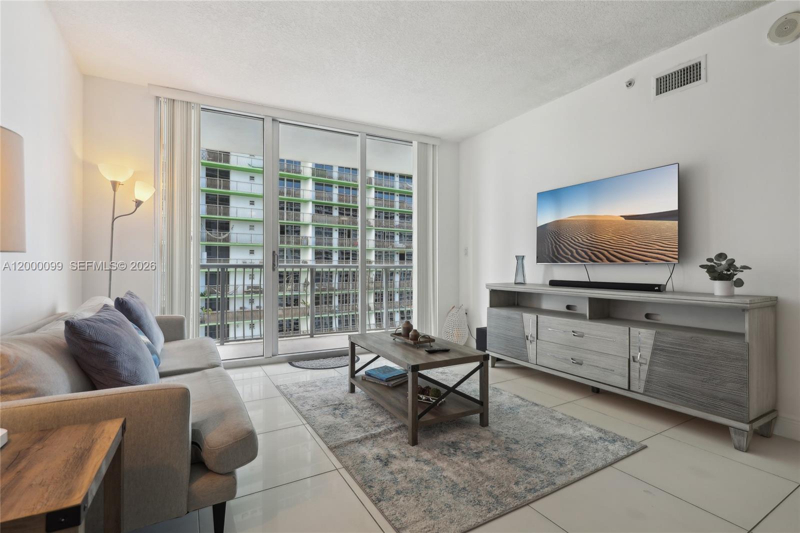 1750 N Bayshore Drive 2805 Property Photo 5