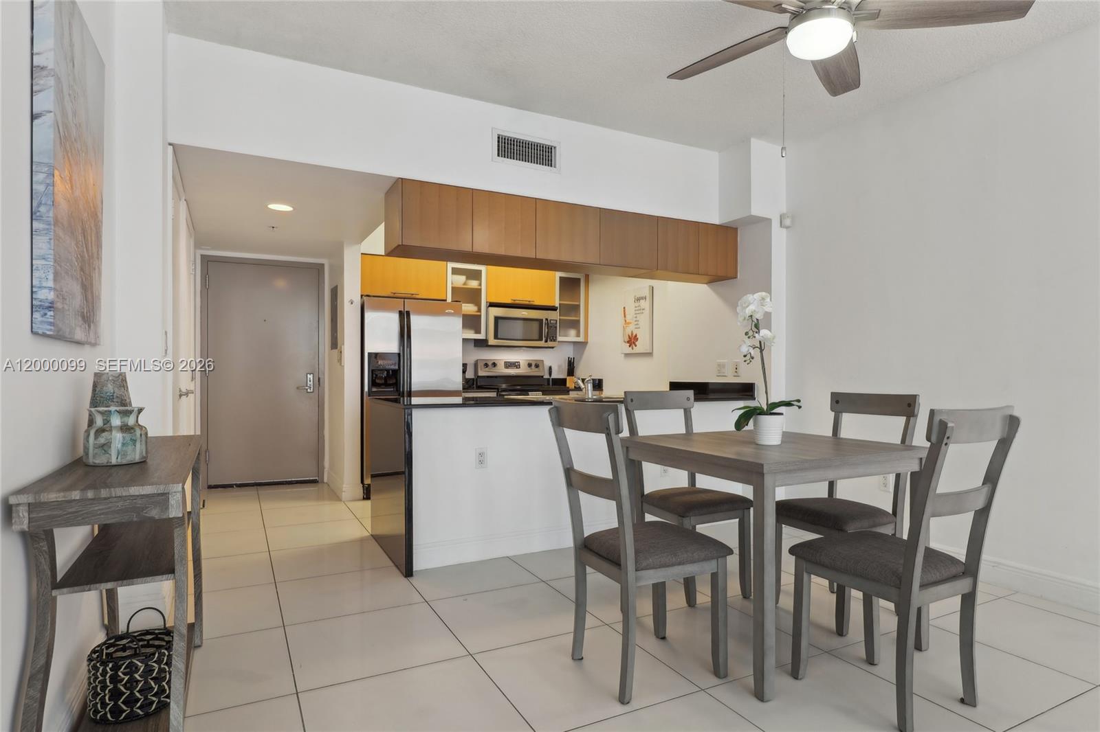 1750 N Bayshore Drive 2805 Property Photo 10