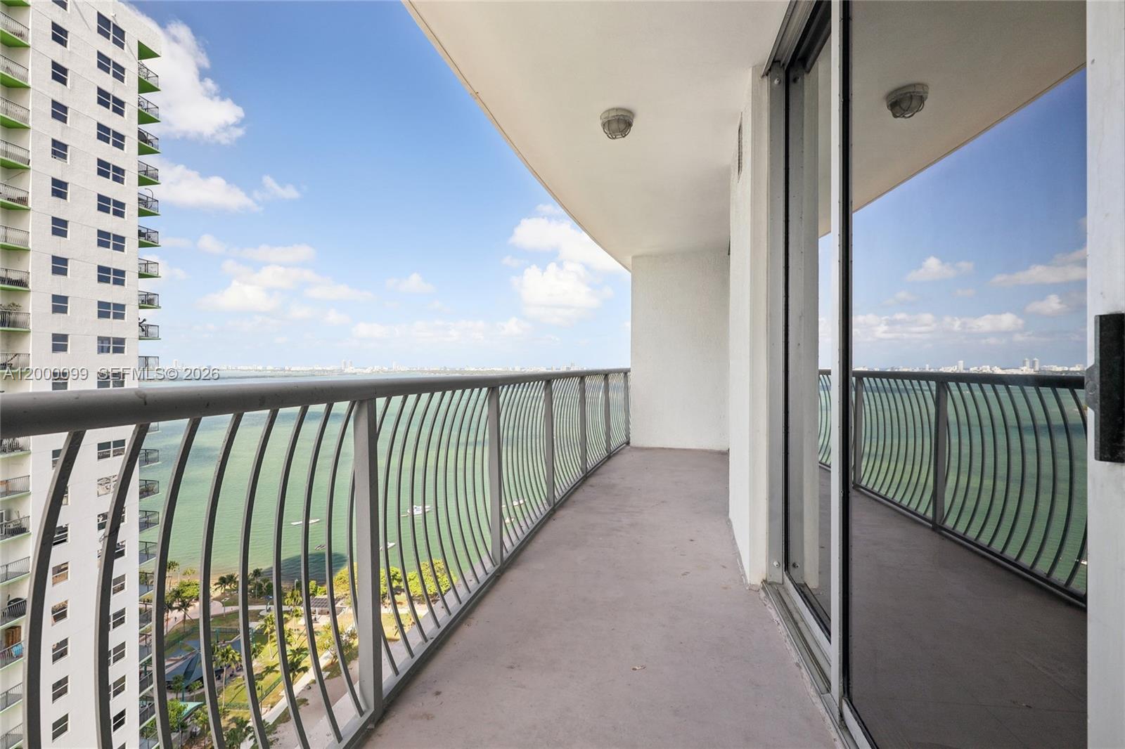 1750 N Bayshore Drive 2805 Property Photo 32