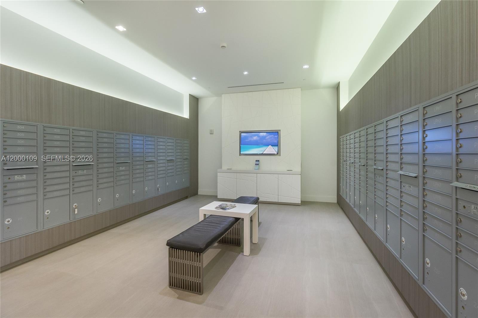 17111 Biscayne Boulevard 903 Property Photo 3
