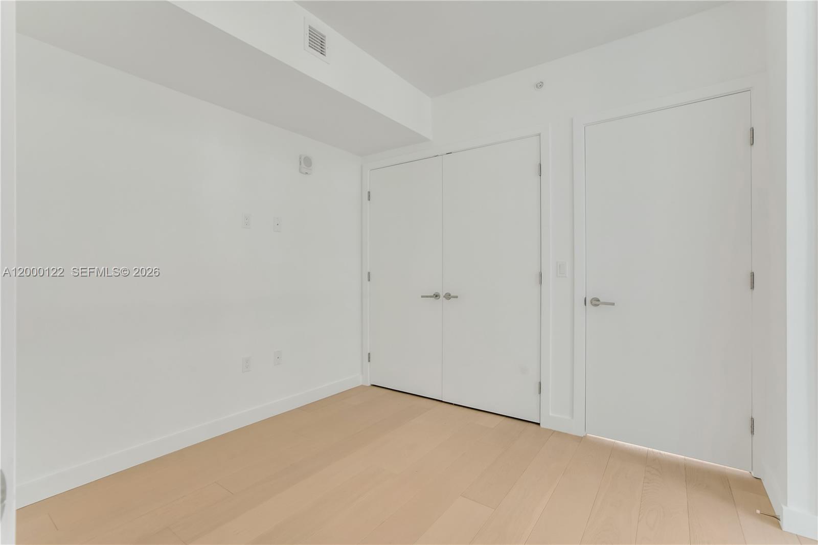 A12000122 Property Photo 55