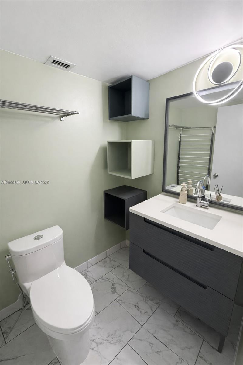 3800 S Ocean Drive 1623 Property Photo 4