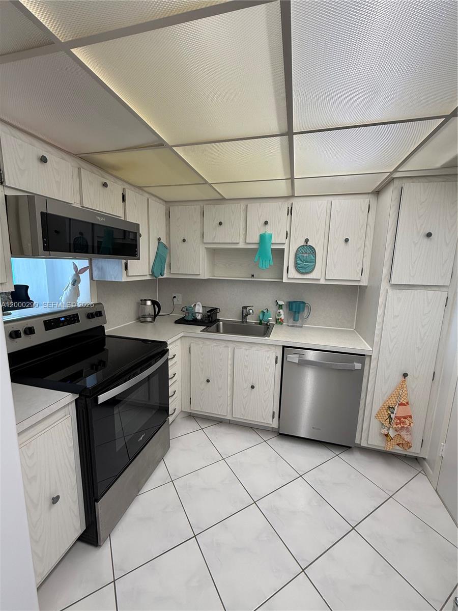 3800 S Ocean Drive 1623 Property Photo 5