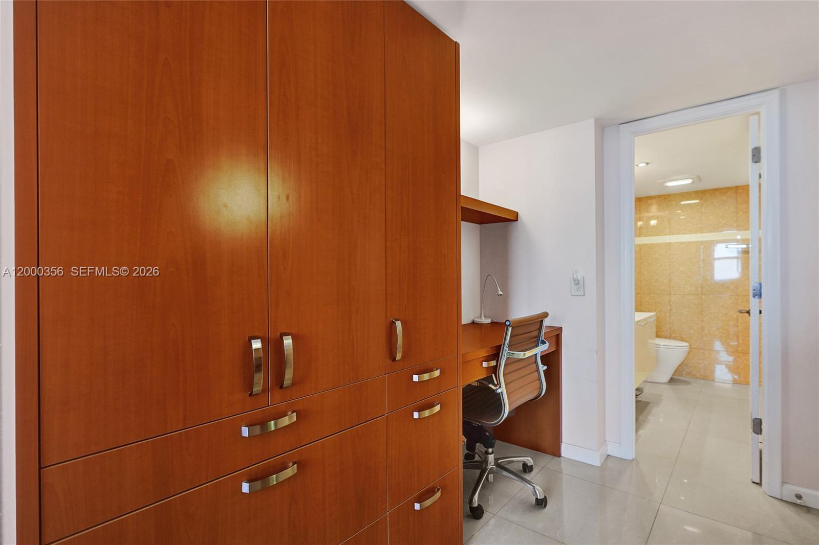 2401 S Ocean Drive 802 (available Now) Property Photo 17