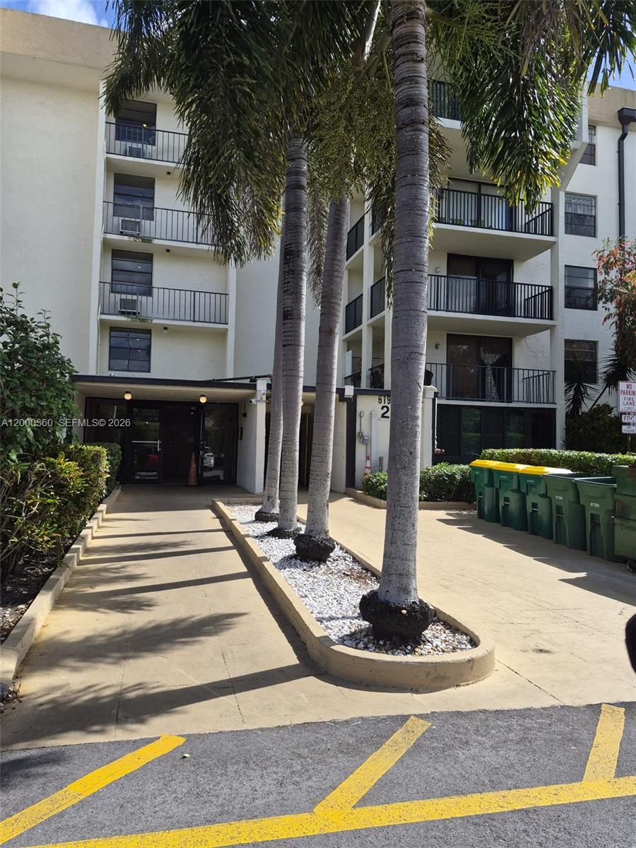 A12000360 Property Photo 12