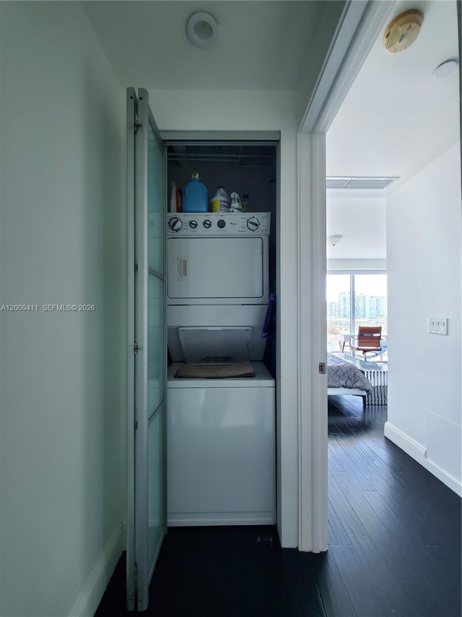 2950 Ne 188th Street 401 Property Photo 17