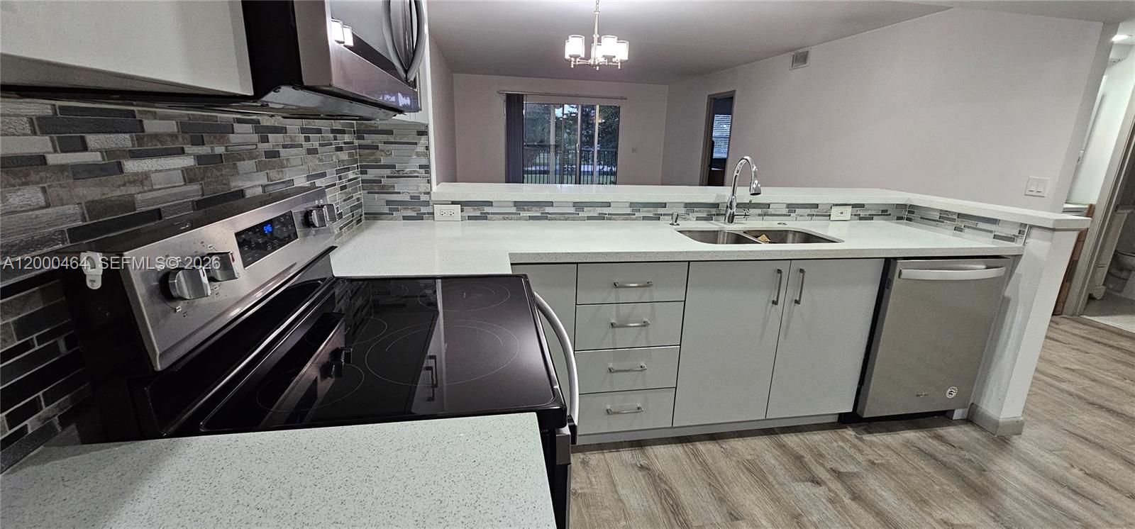 A12000464 Property Photo 9