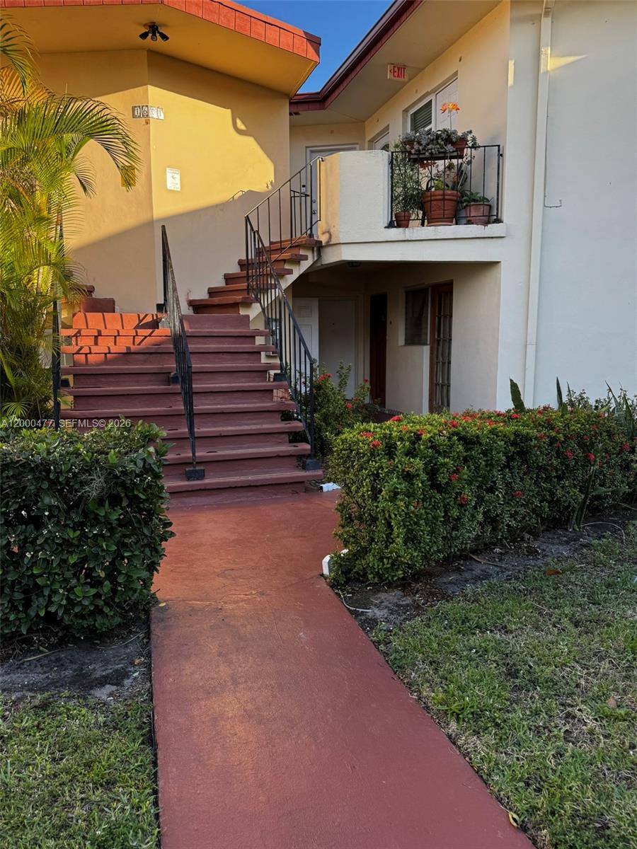 1601 Ne Miami Gardens Drive 103 Property Photo 2