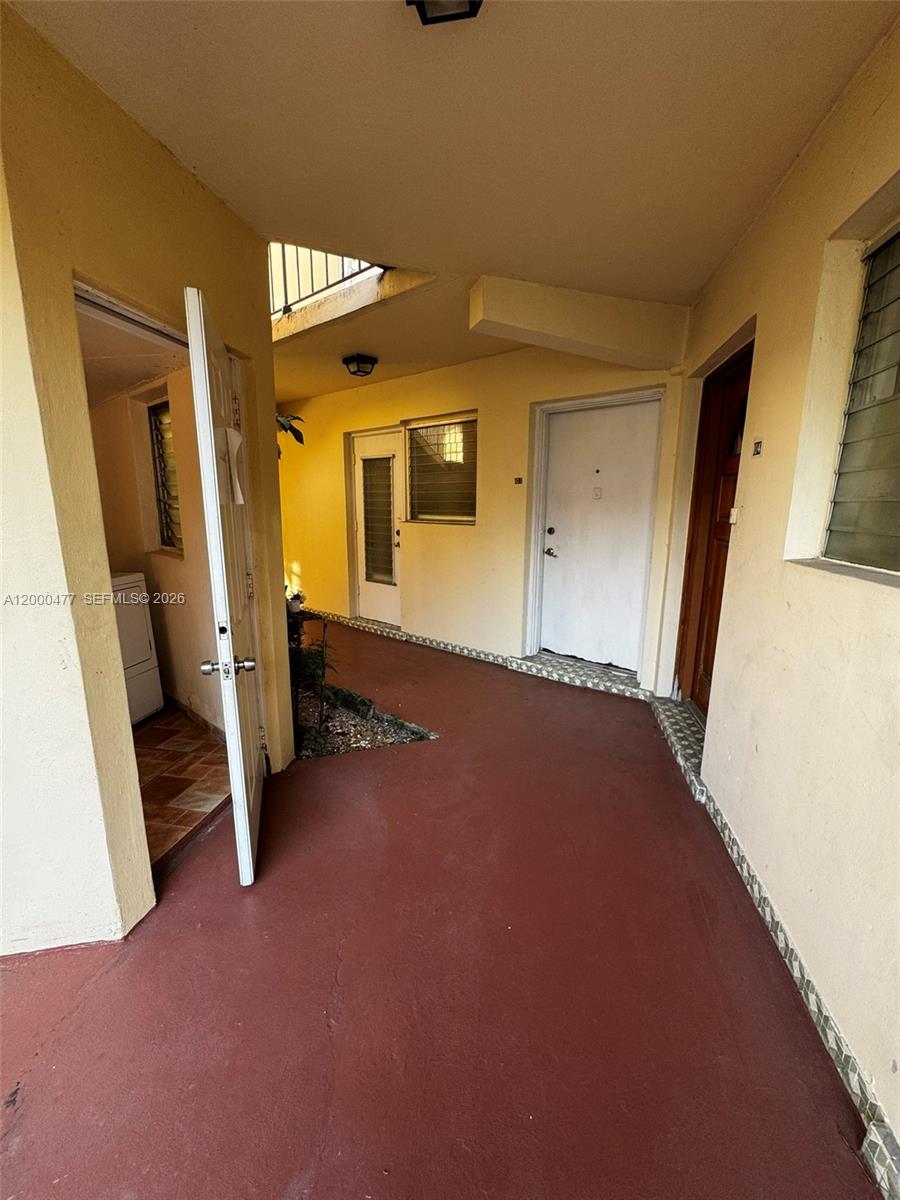 1601 Ne Miami Gardens Drive 103 Property Photo 4