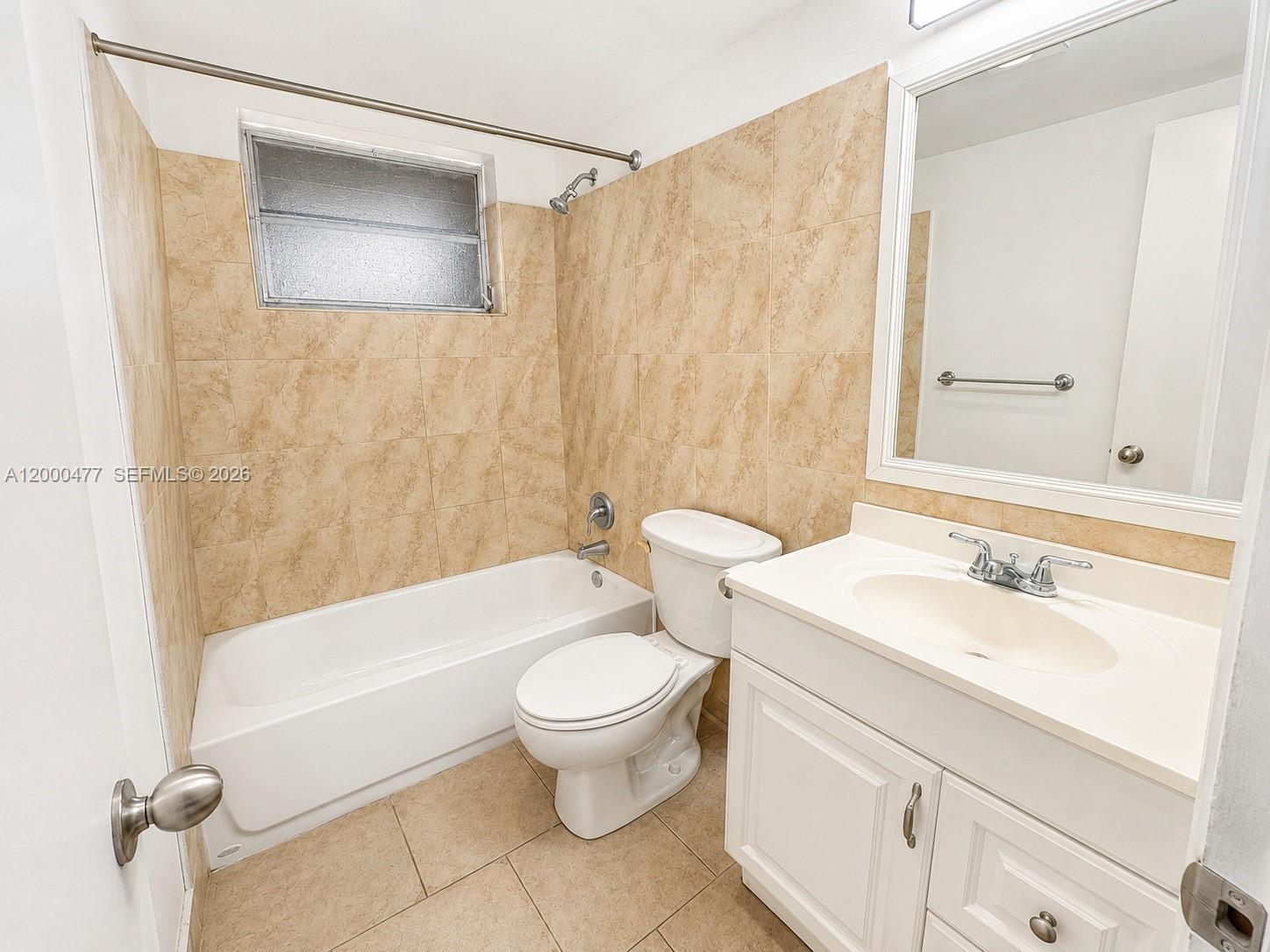 1601 Ne Miami Gardens Drive 103 Property Photo 14