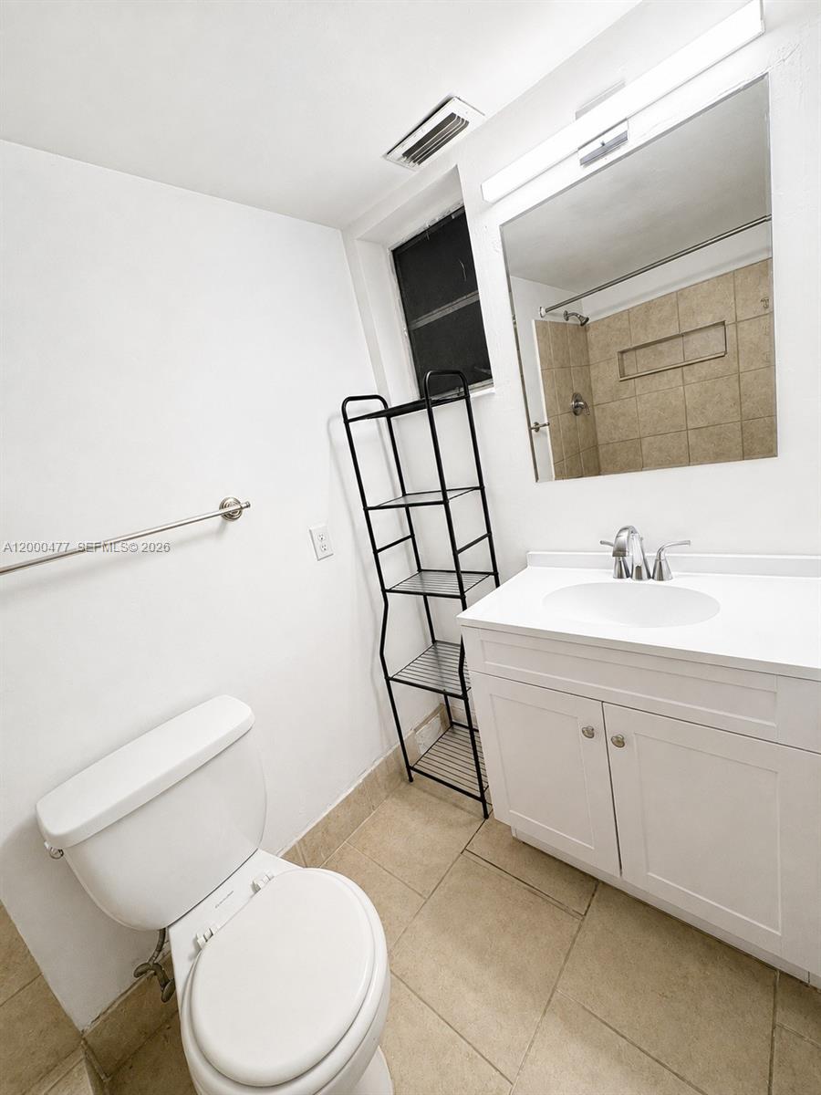 1601 Ne Miami Gardens Drive 103 Property Photo 16