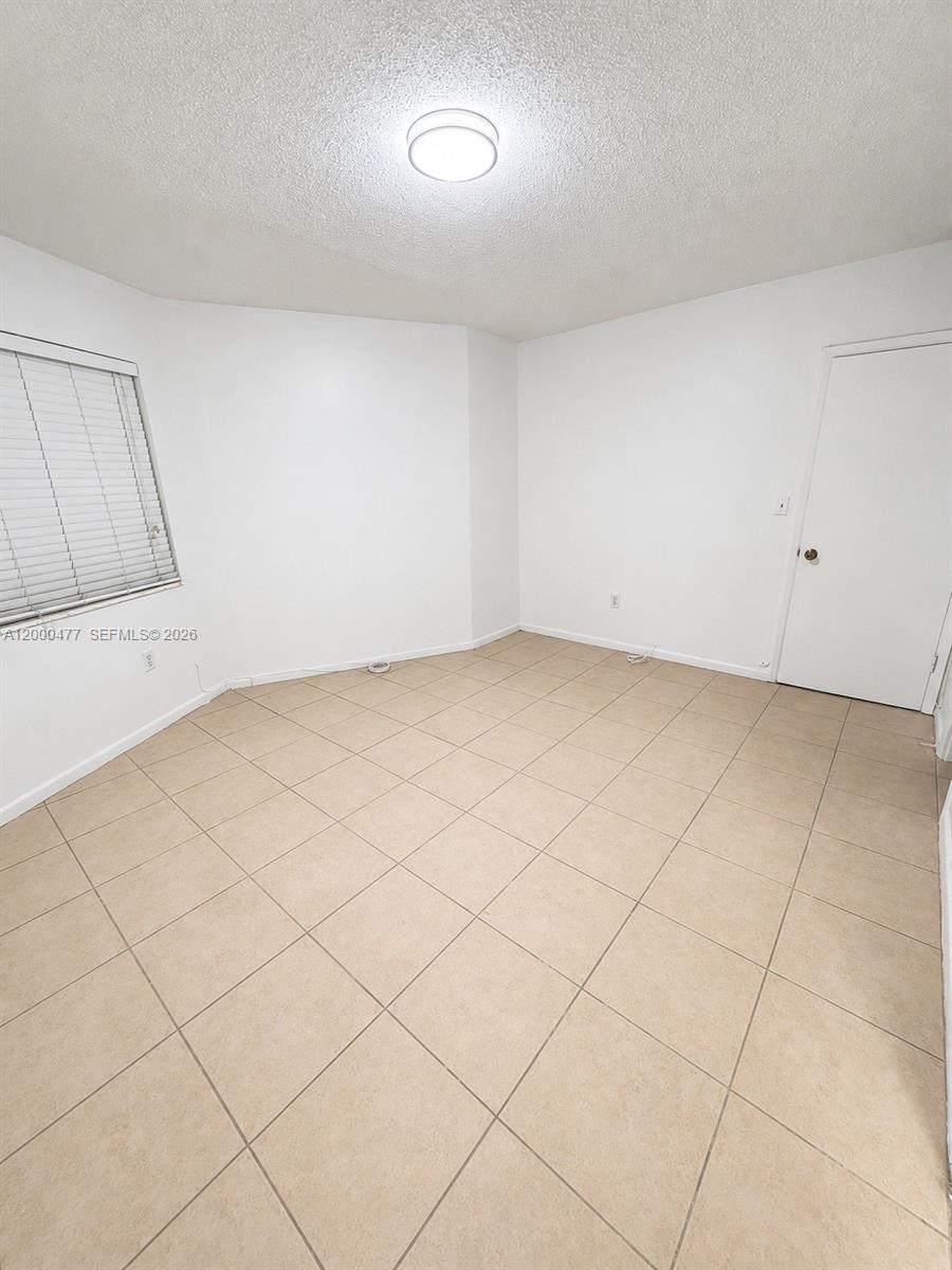 1601 Ne Miami Gardens Drive 103 Property Photo 17
