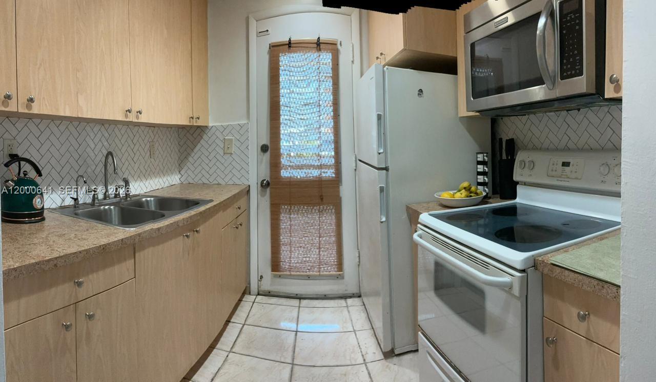 16900 Ne 14 109 Property Photo 14