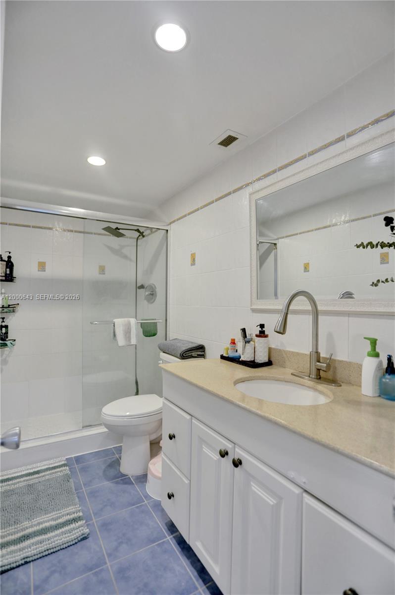 300 Bayview Drive Ph10 Property Photo 16