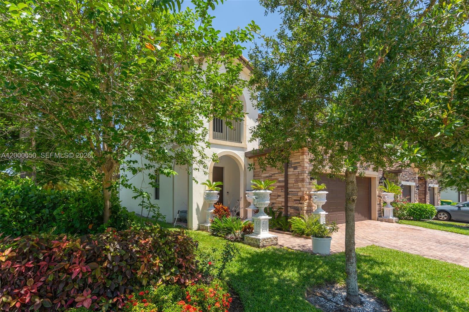 5113 Nw 52nd Street Property Photo 4