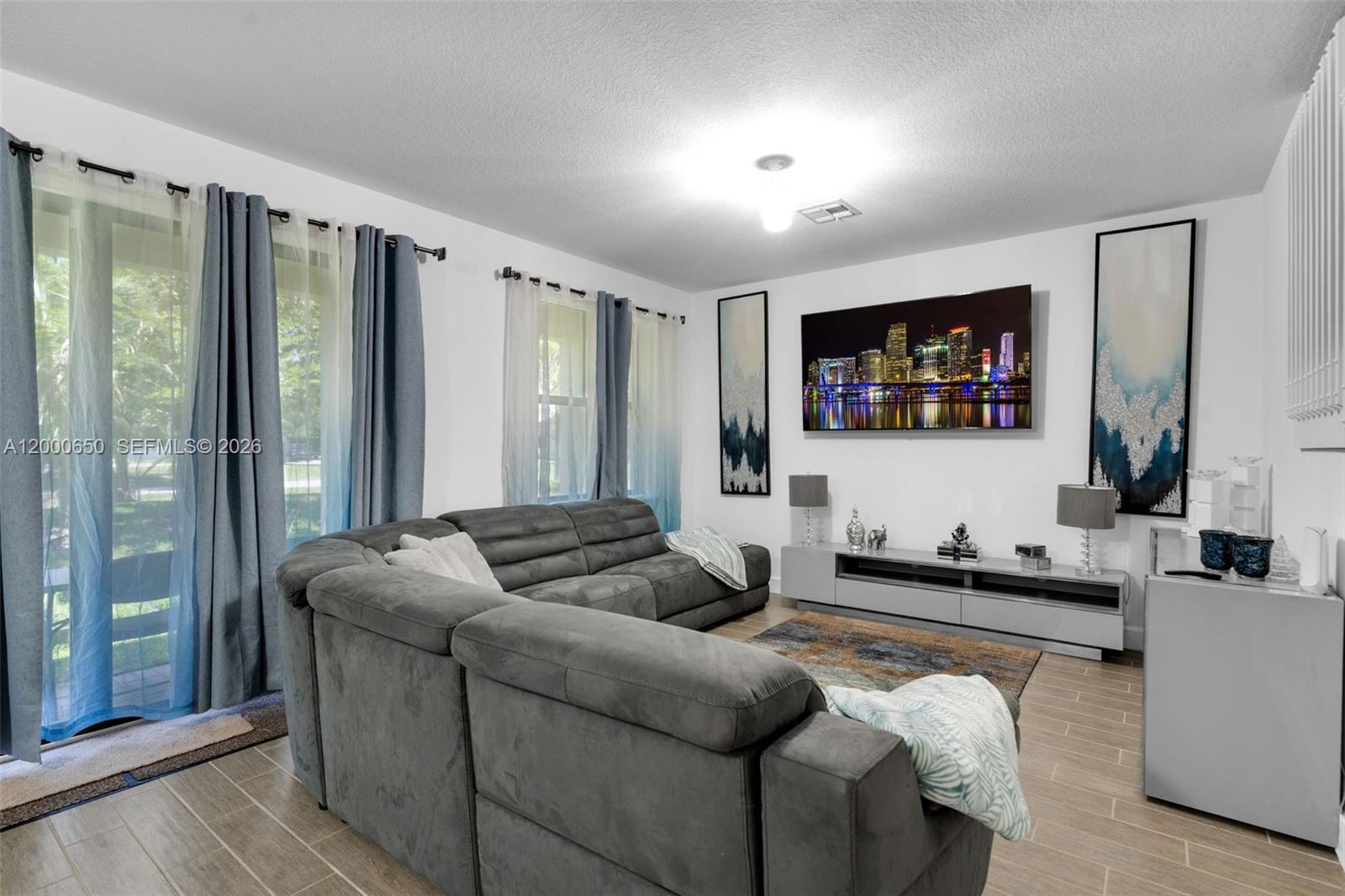 5113 Nw 52nd Street Property Photo 17