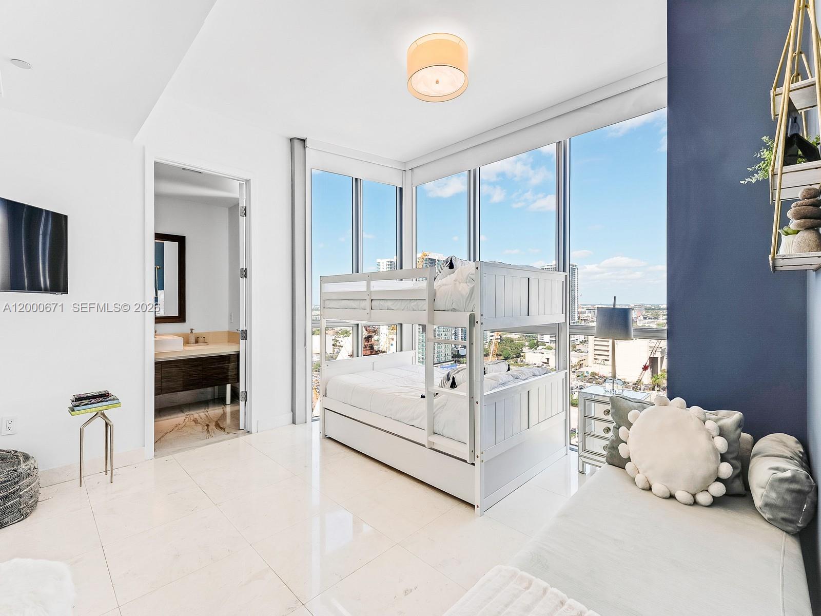 1100 Biscayne Boulevard 2105 Property Photo 15