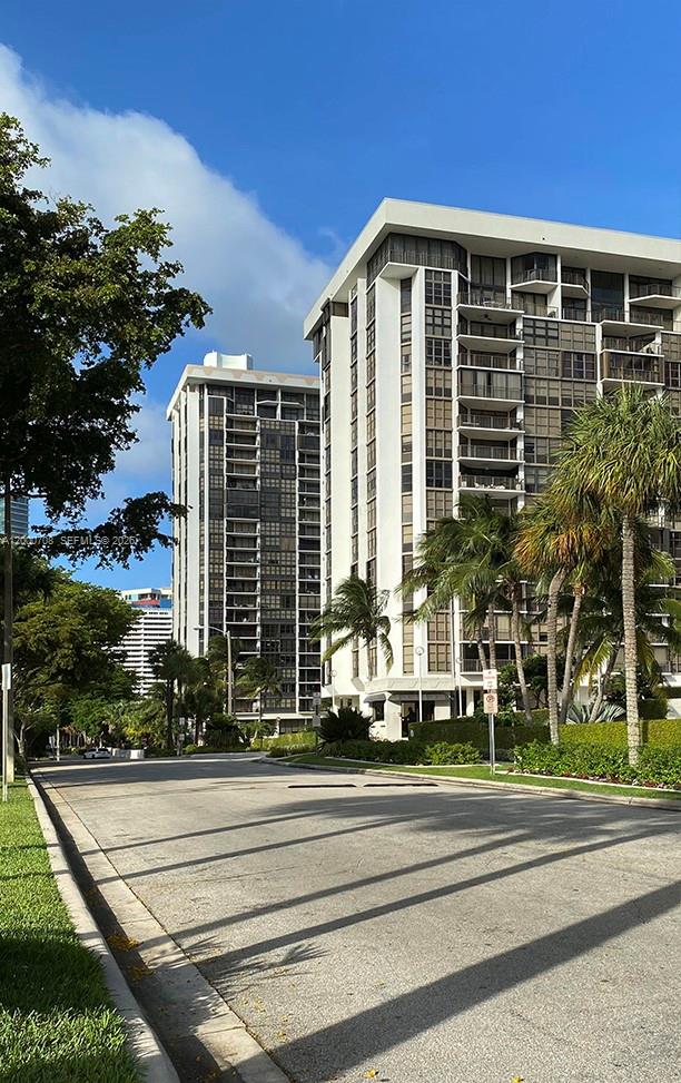 1915 Brickell Avenue Cc6 Property Photo 12