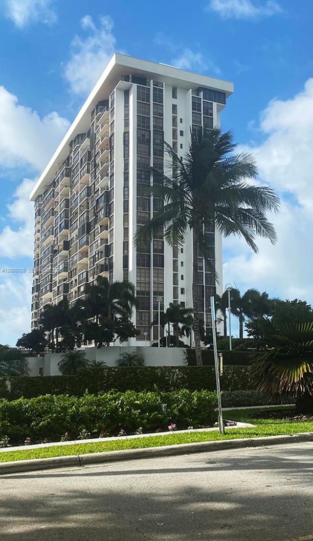 1915 Brickell Avenue Cc6 Property Photo 13