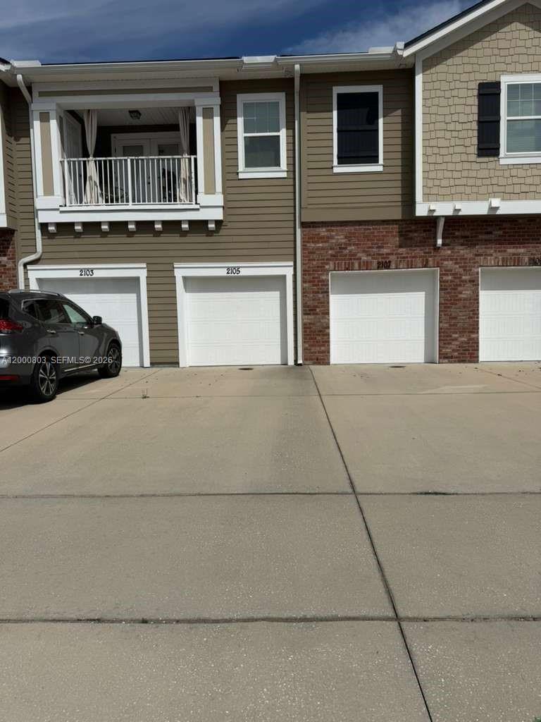 2105 Golden Lake Loop Street Property Photo 1
