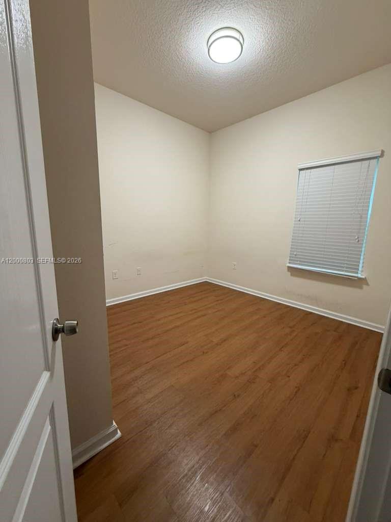 2105 Golden Lake Loop Street Property Photo 4