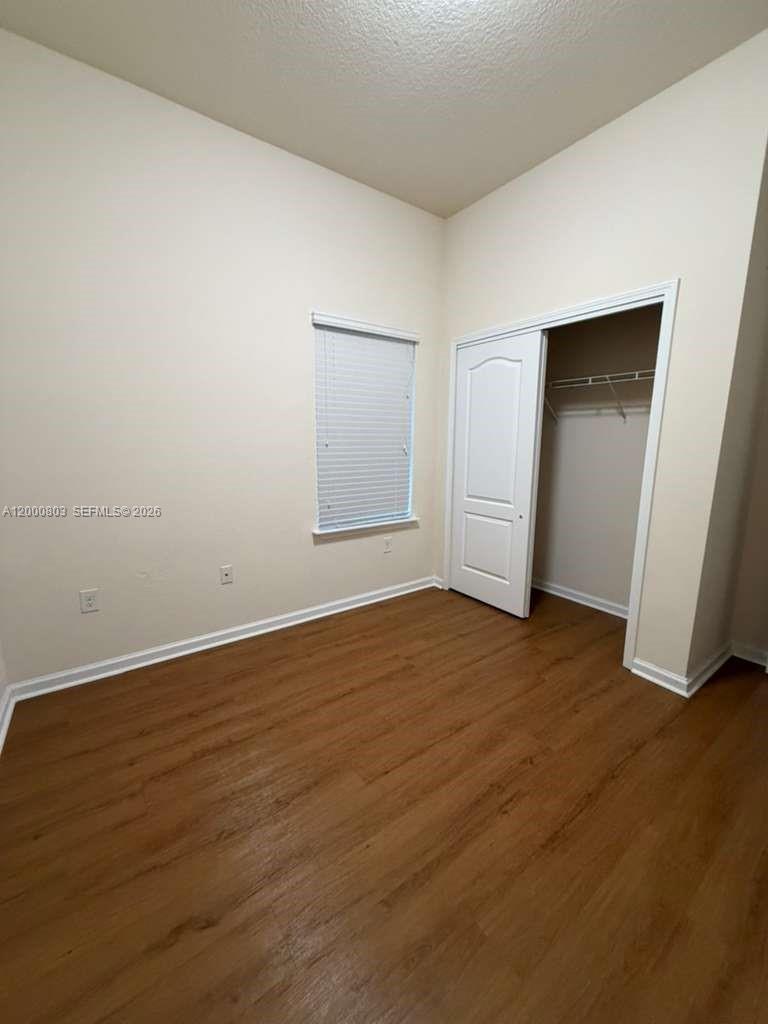 2105 Golden Lake Loop Street Property Photo 5
