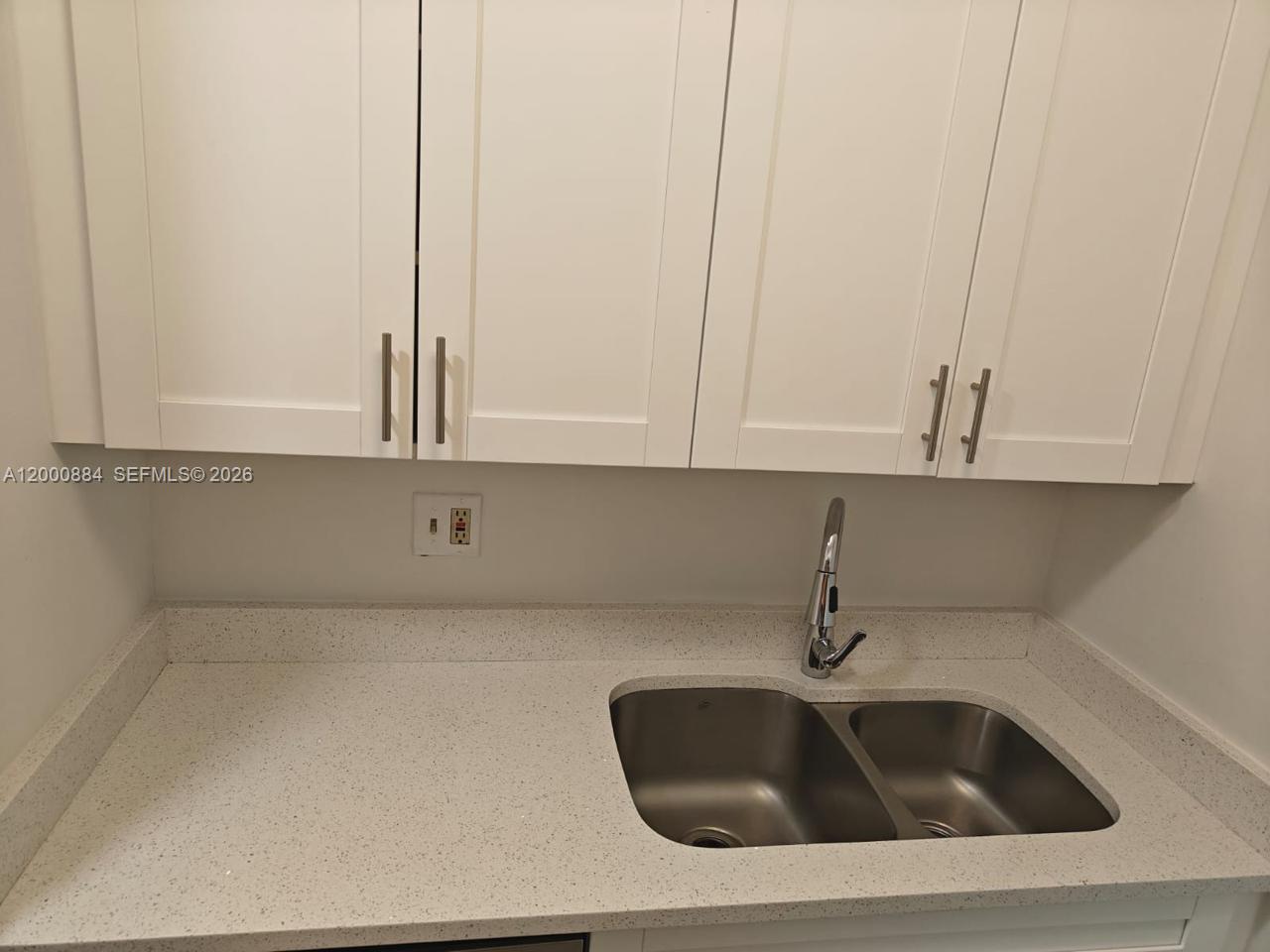 10228 Twin Lakes Drive 16-e Property Photo 3