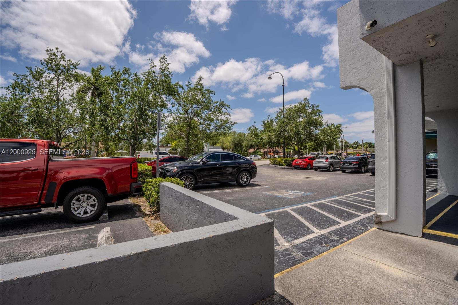 6115 Miramar Parkway Property Photo 24