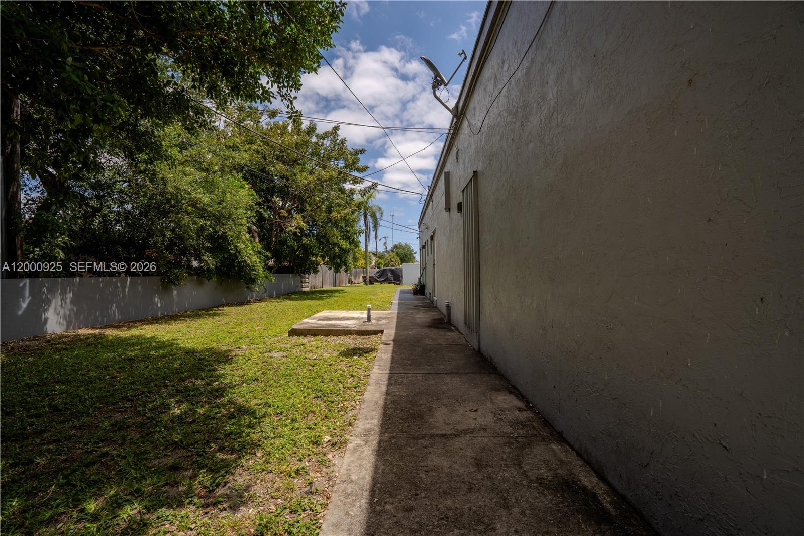 6115 Miramar Parkway Property Photo 28