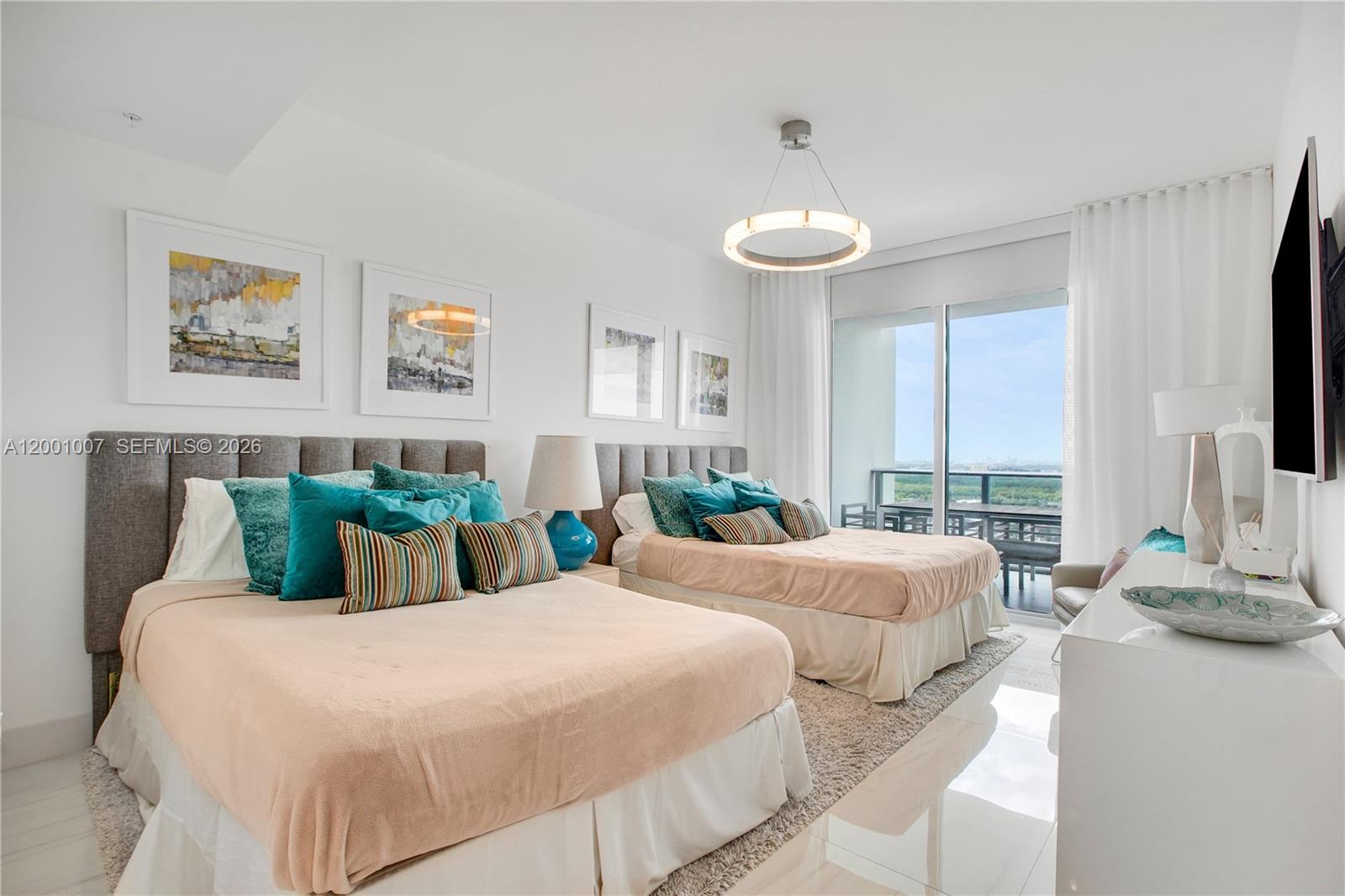 17111 Biscayne Boulevard 2008 Property Photo 15