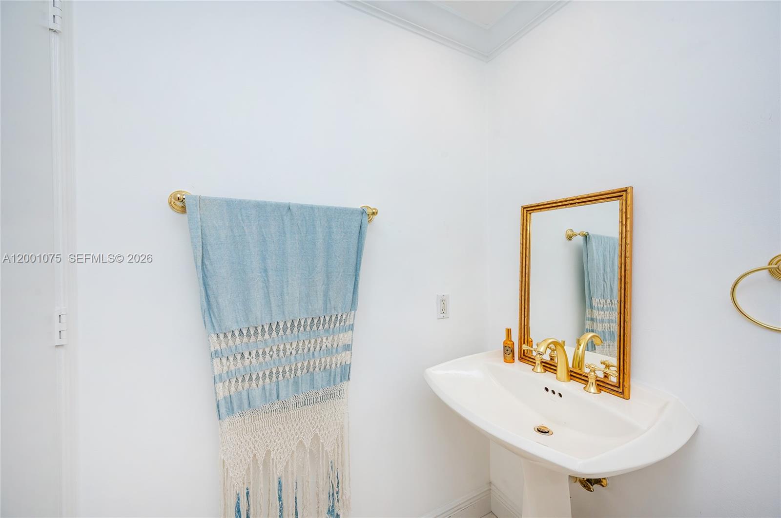 789 Crandon Boulevard 502 Property Photo 19