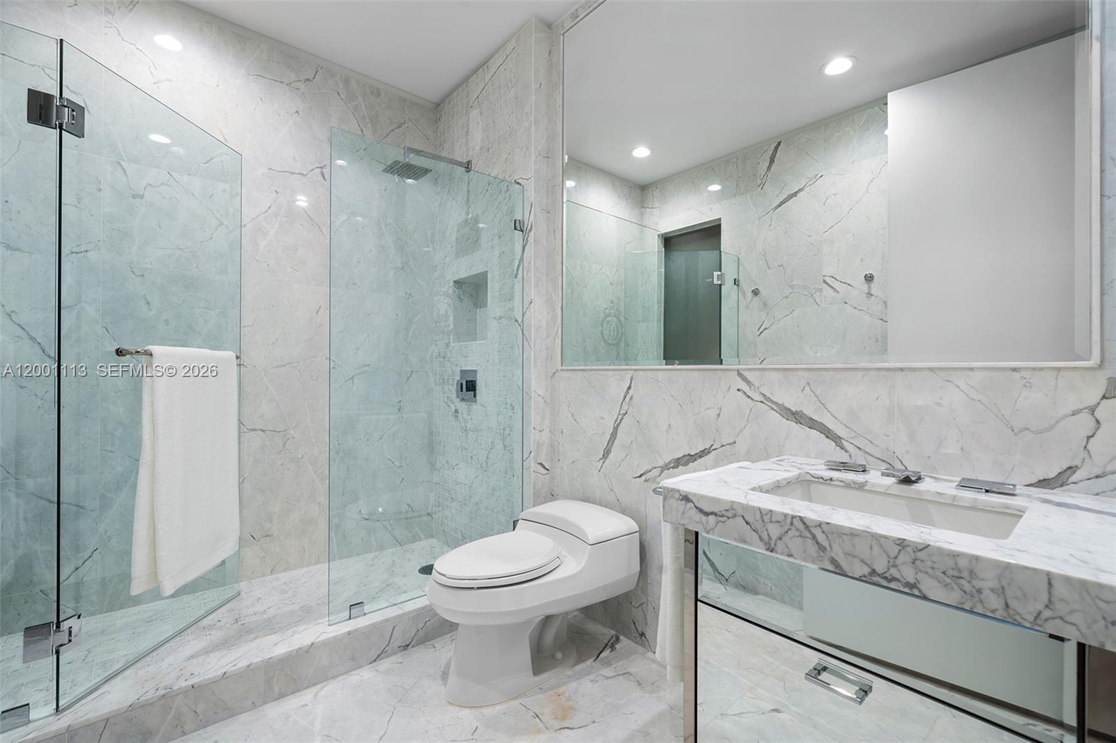 17475 Collins Avenue Ph3201 Property Photo 48
