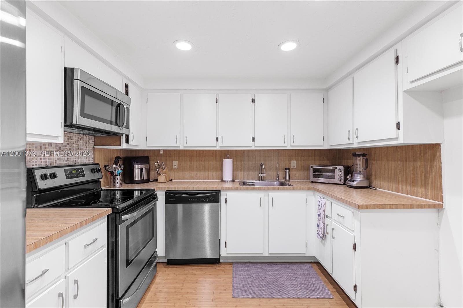 16251 Golf Club Road 311 Property Photo 15