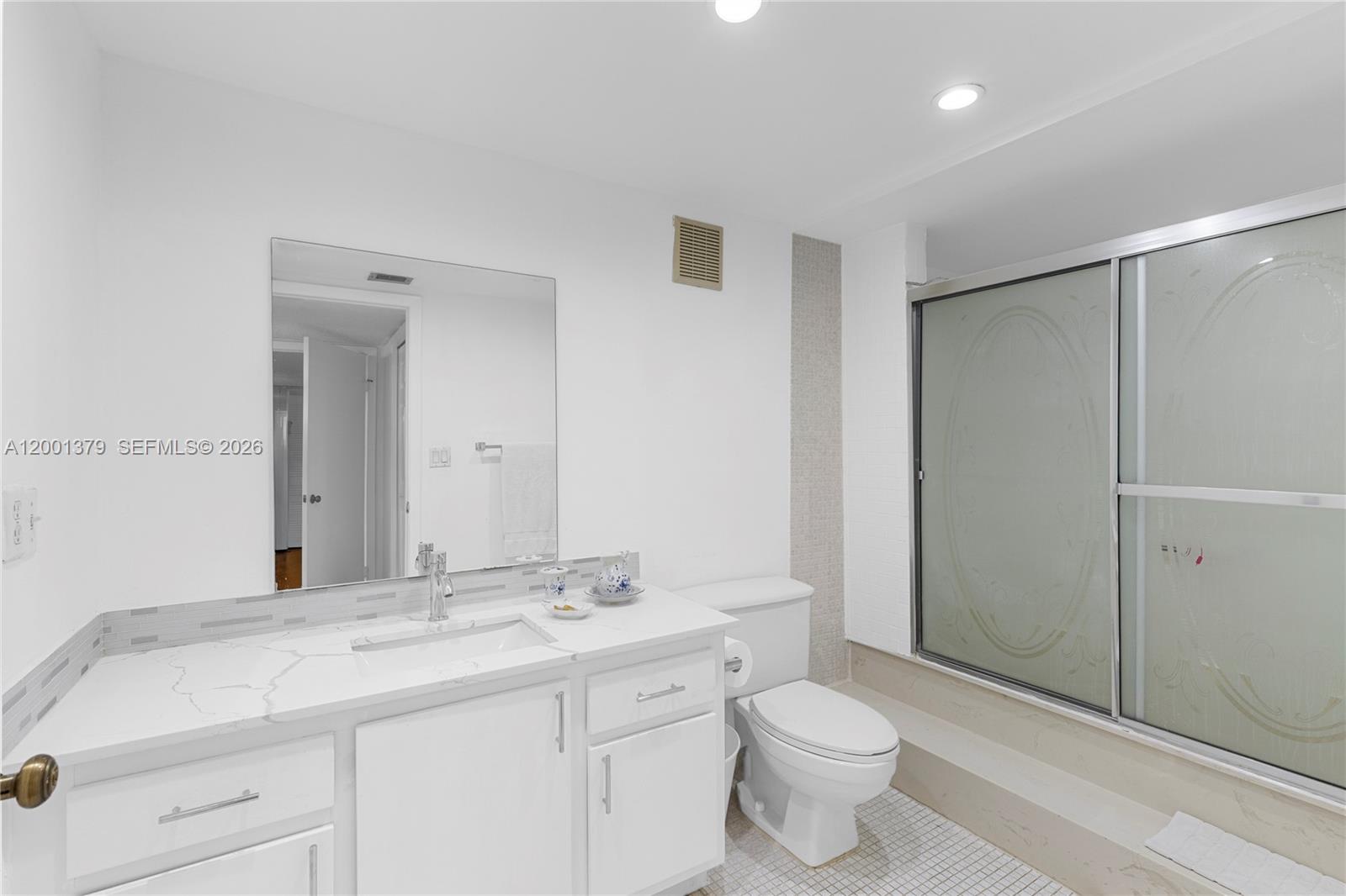 16251 Golf Club Road 311 Property Photo 20