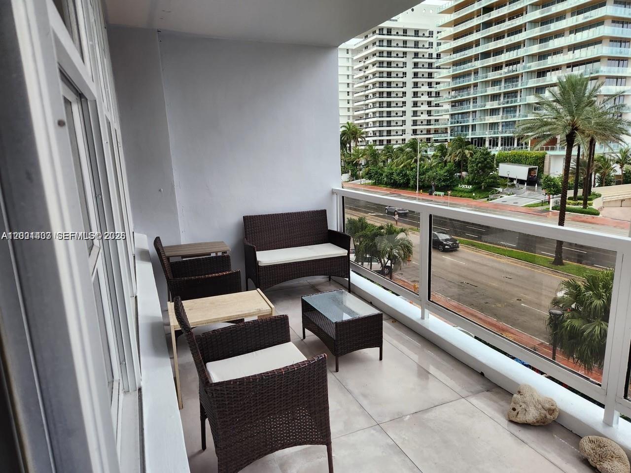 5700 Collins Avenue 4N