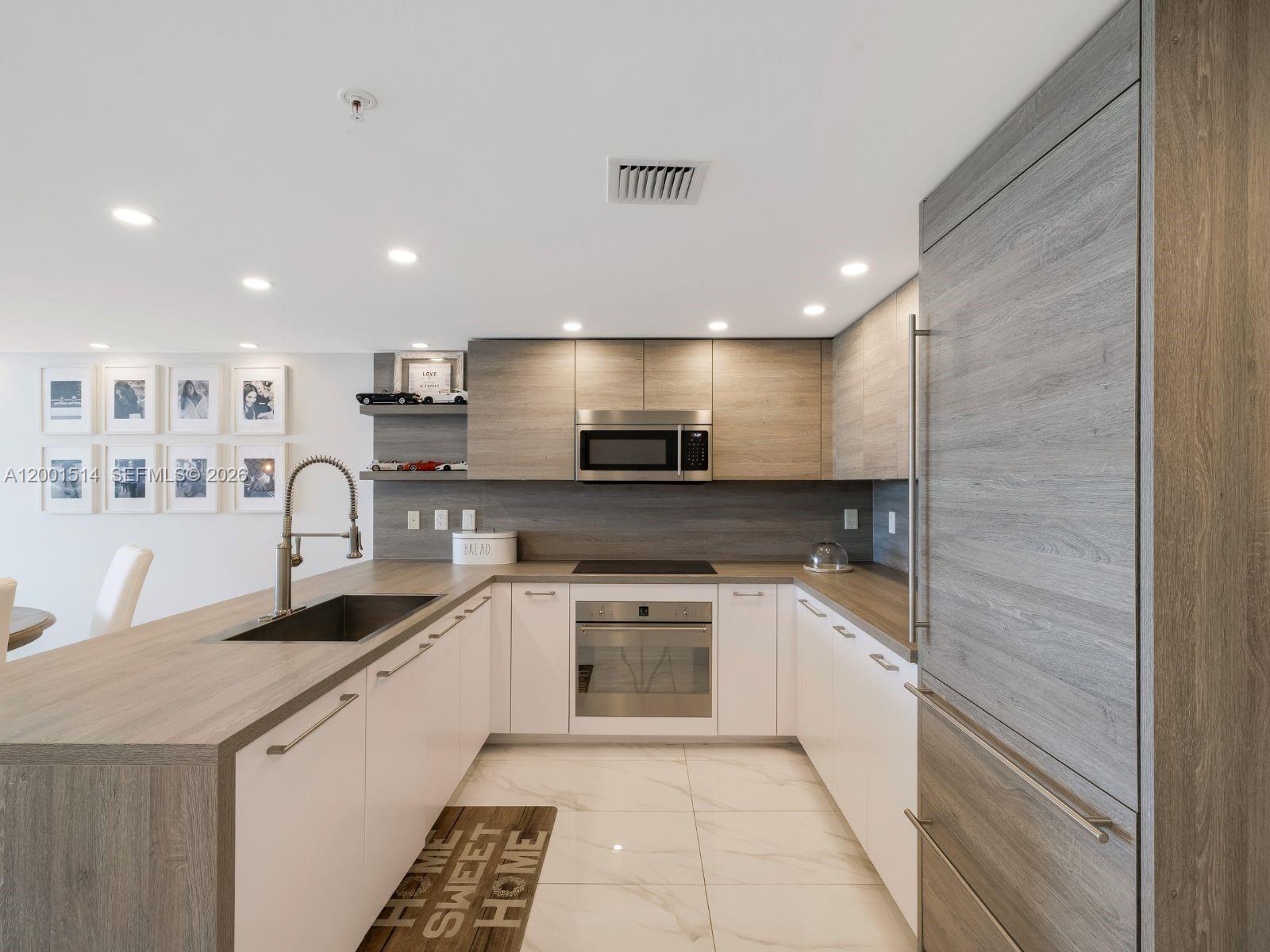 400 Sunny Isles Boulevard 1416 Property Photo 10