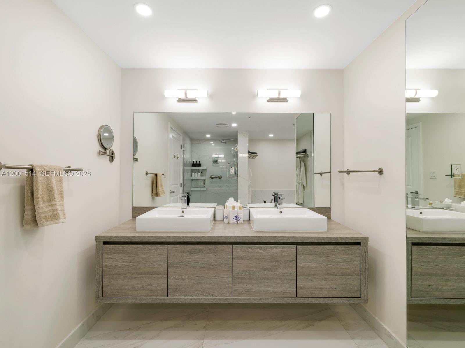 400 Sunny Isles Boulevard 1416 Property Photo 16